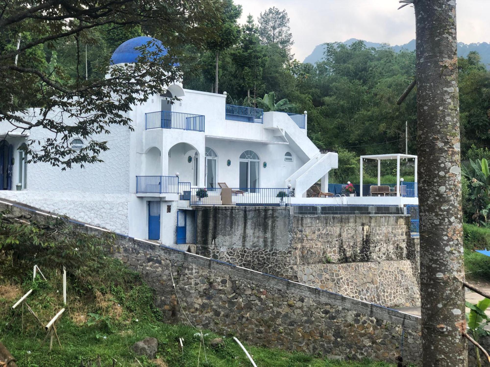 Villa Blue Door, Puncak Pondok Cipaseban 외부 사진